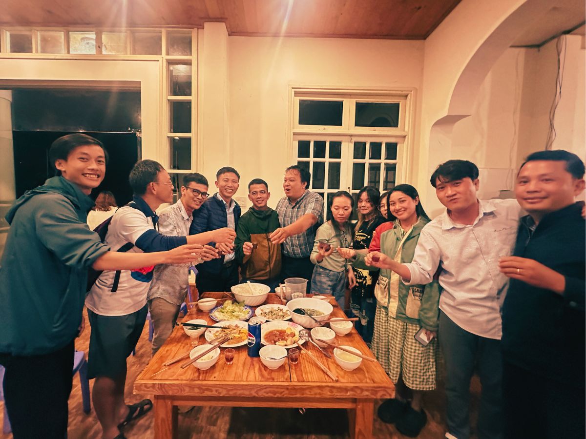 Hợp tác